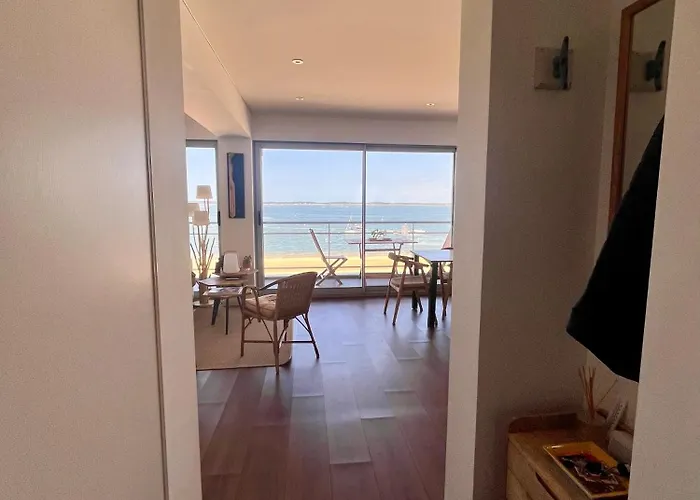 Апартаменти Premiere Ligne Acces Prive Et Direct A La Vue